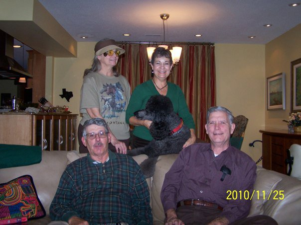 Elice presenting her poodle in the show ring